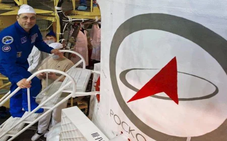 بعد خروجها عن مدارها.. مركبة فضاء تُعيد رائدين إلى الأرض