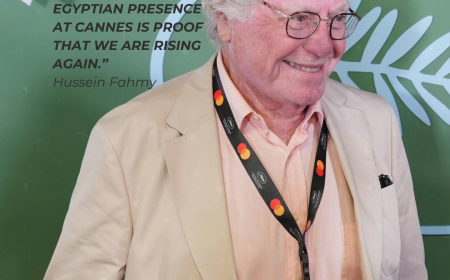 حسين فهمي في ندوة "مصر: دولة الأفلام الجماهيرية في العالم العربي" بـ"كان السينمائي": بدأنا ننهض مرة أخرى