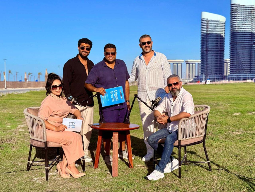 محمود خليل يخرج 23 فقرة تلفزيونية خلال 31 يوماً من العلمين الجديدة لقناتي النهار والمحور في إنجاز استثنائي