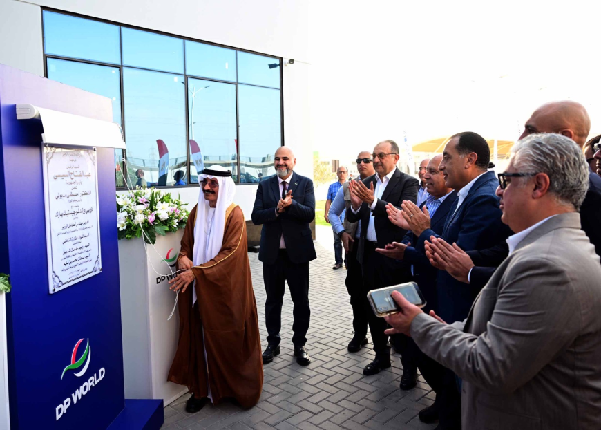 باستثمارات 85 مليون دولار  :  رئيس الوزراء يفتتح مستودع موانئ دبي العالمية "مصر للخدمات اللوجستية" 