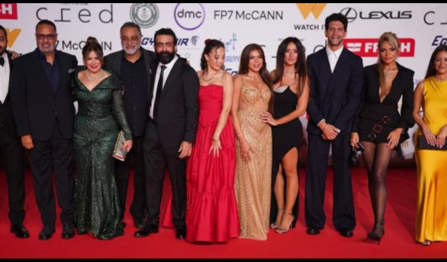 بحضور أبطال العمل وصناع الفيلم، في ليلة اتسمت بالحضور الكثيف والاهتمام الإعلامي الكبير، وسط تفاعل واضح من الجمهور عرض امس فيلم بنات الباشا العمل الذي يُعد واحدًا من أبرز أفلام الدورة الحالية.