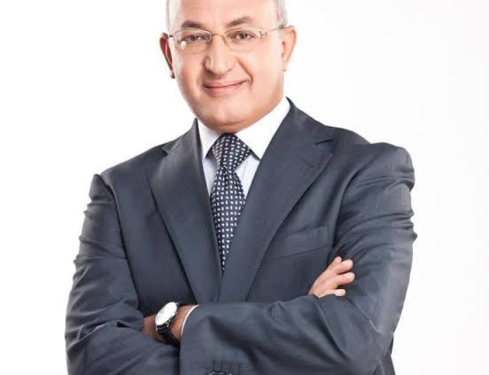 وزير الإعلام الحاضر الغائب