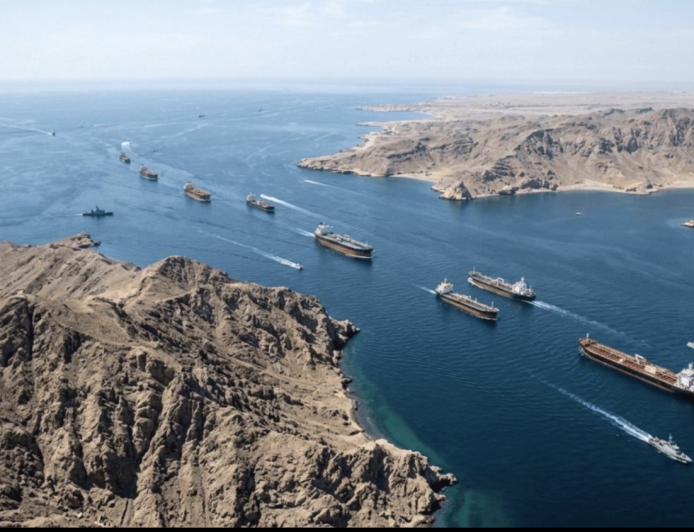 مضيق هرمز يعود  إلى واجهة التصعيد و  الحرس الثوري الإيراني  يعلن عن  توقيف ثلاث ناقلات سفن