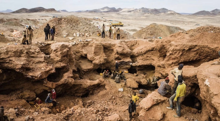 عمليات التنقيب عن الذهب على الحدود المصرية السودانية.. غارات دامية وتحقيق سوداني وسط تساؤلات حول أمن المنطقة الجبلية